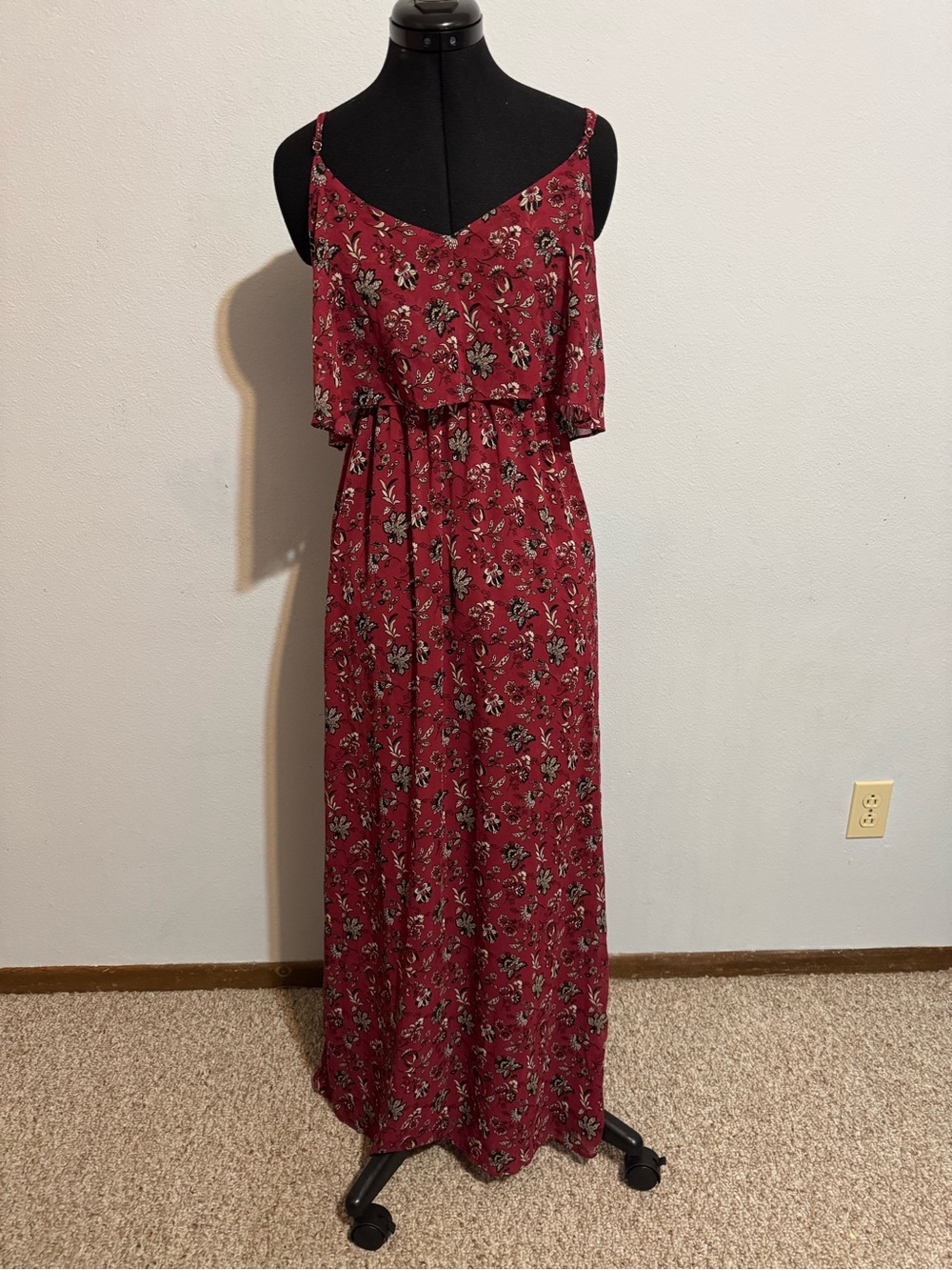 Forever 21 Floral Popover Maxi Dress Maroon Red Medium - Minor Flaw